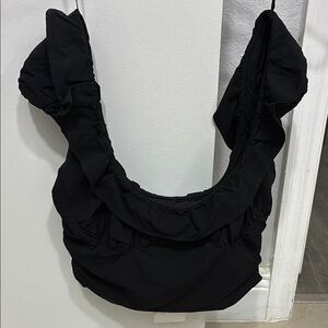 BNWT-ZARA ruffled Crop Top